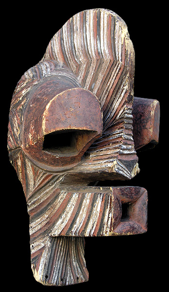 SONGYE: "kifwebe" ritual male mask