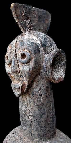 MUMUYE':  "sukwava" ritual mask (particular)